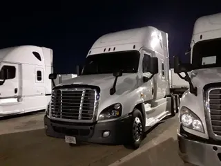 2017 Freightliner CASCADIA 125