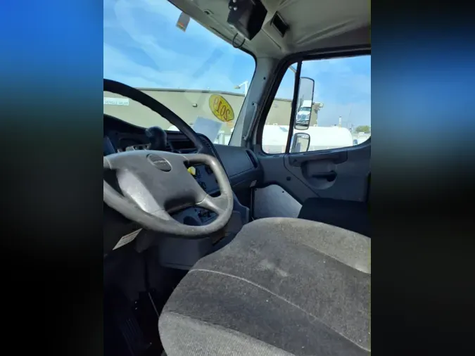 2019 FREIGHTLINER/MERCEDES M2 106