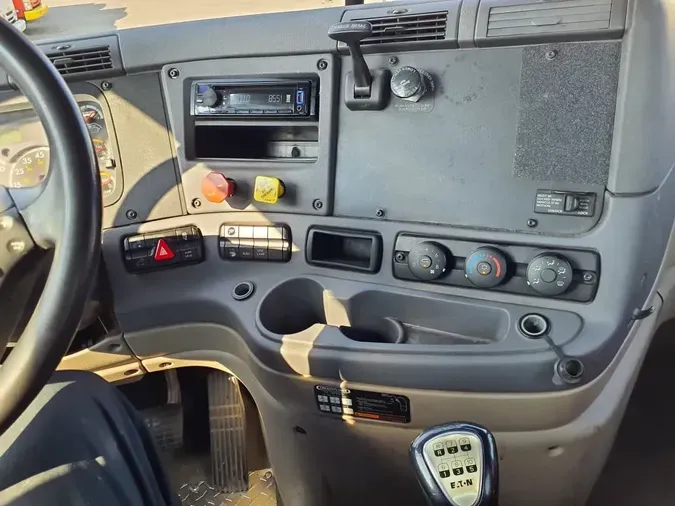 2016 FREIGHTLINER CASCADIA 125