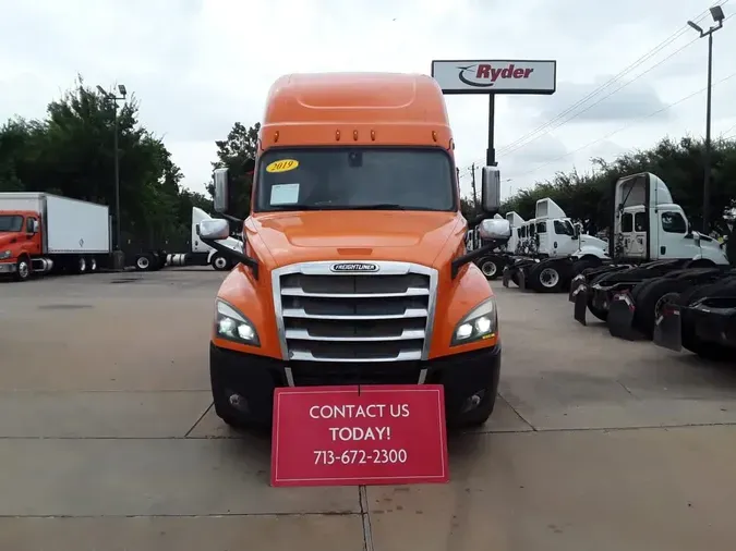 2019 FREIGHTLINER NEW CASCADIA PX12664