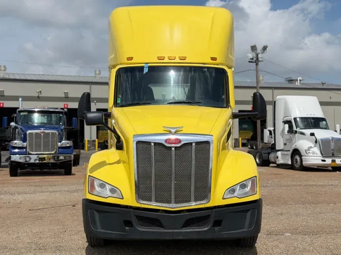 2023 Peterbilt 579