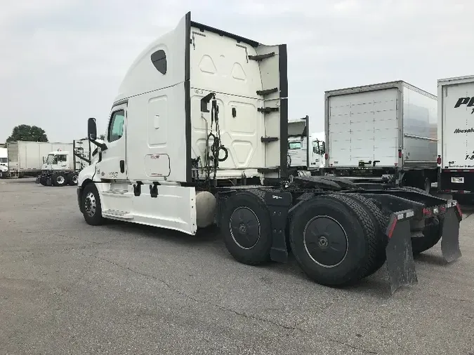 2020 Freightliner T12664ST