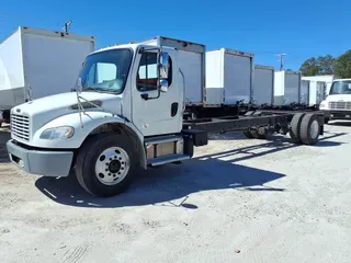 2020 FREIGHTLINER/MERCEDES M2 106