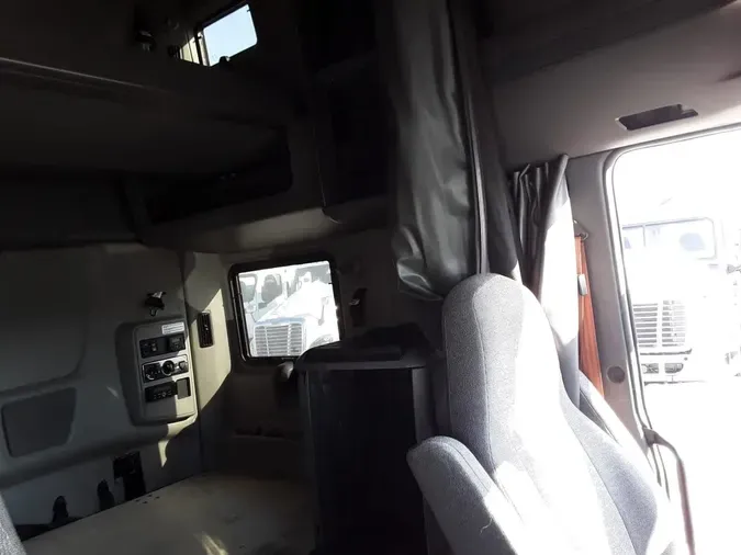 2020 NAVISTAR INTERNATIONAL LT625 SLPR CAB