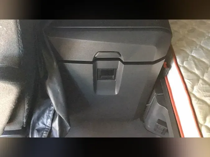 2021 Freightliner Cascadia 126