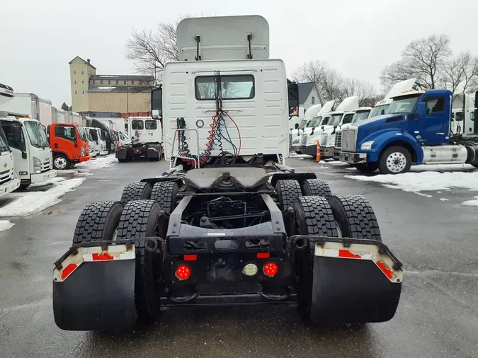 2019 VOLVO VNL