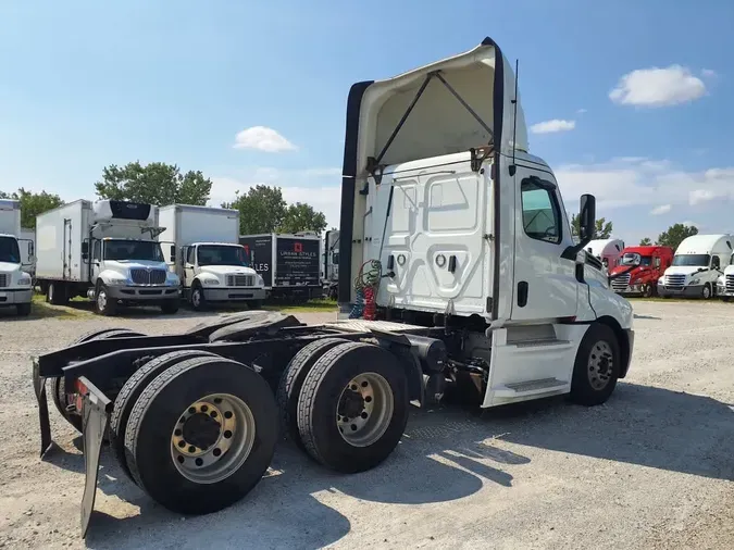 2019 FREIGHTLINER/MERCEDES NEW CASCADIA PX1266451802468cf85d6a45bea72ad0a865765