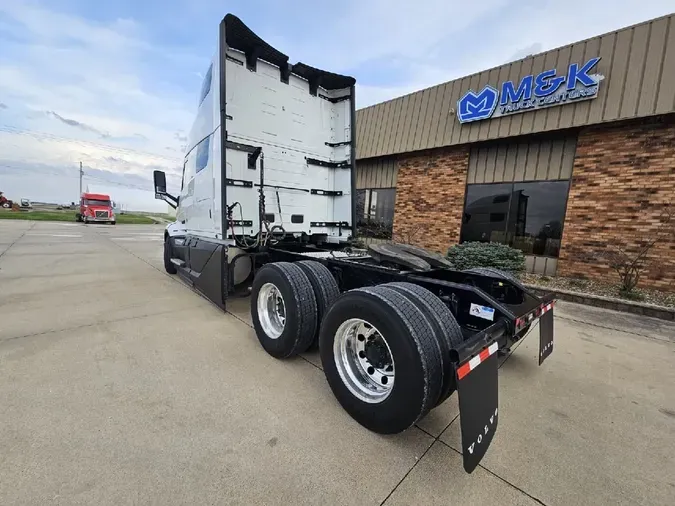 2026 VOLVO VNL64T860