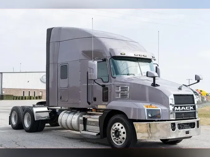 2024 MACK ANTHEM 64T51832d7f8da537496a07f92da1926ebe