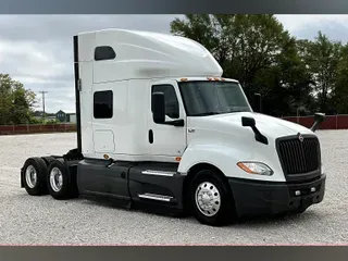 2021 INT LT625 6x4