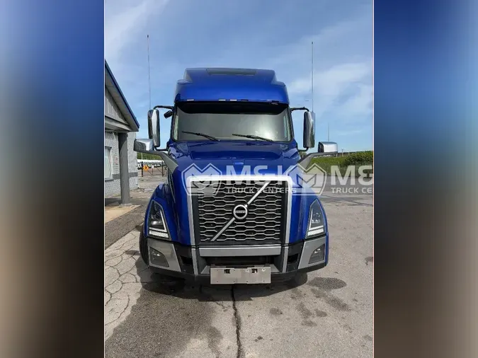 2023 VOLVO VNL64T860