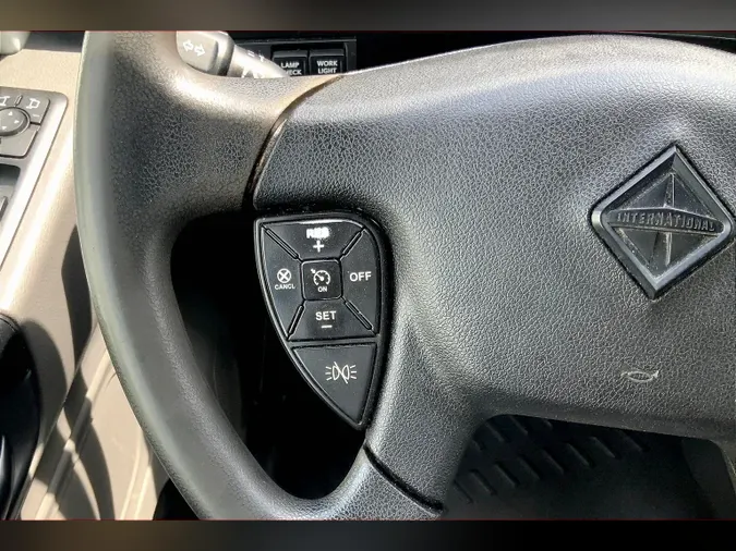 2022 INT LT625 6x4