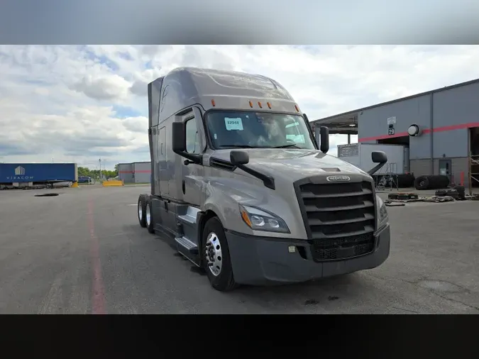 2024 Freightliner Cascadia 12651873daa9fe17a253f932340c66a1f6c