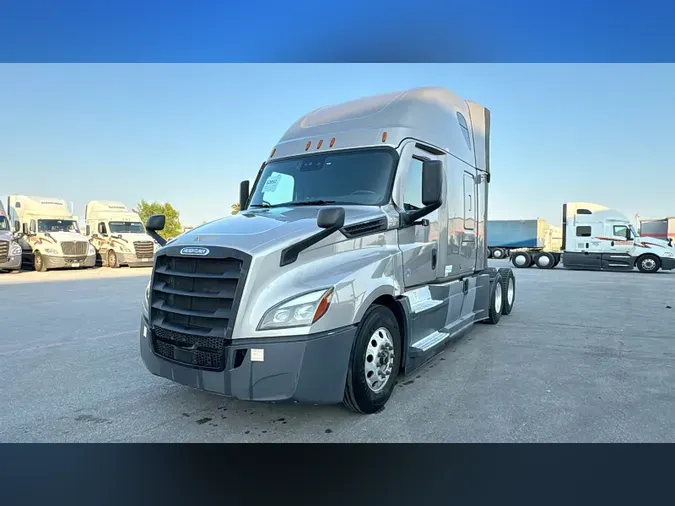 2022 Freightliner Cascadia 126