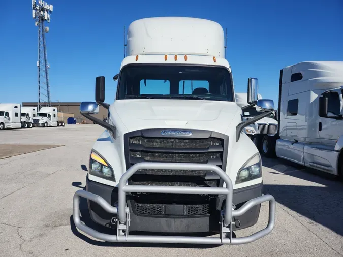 2020 FREIGHTLINER/MERCEDES NEW CASCADIA 116