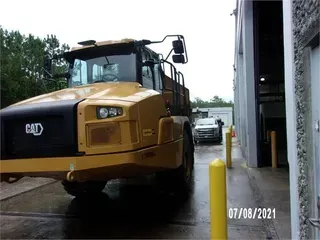2020 CATERPILLAR 725