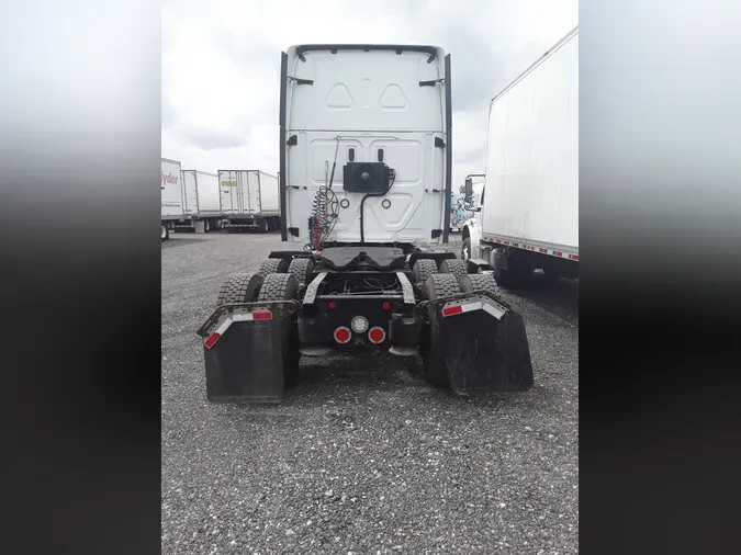 2019 FREIGHTLINER/MERCEDES CASCADIA 125