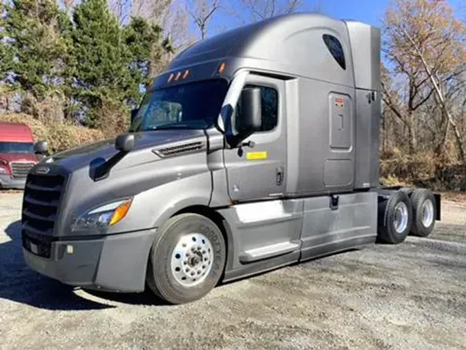 2023 Freightliner Cascadia