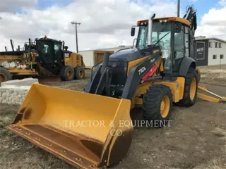 2019 JOHN DEERE 710