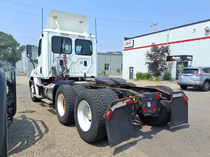 2014 FREIGHTLINER CASCADIA 125