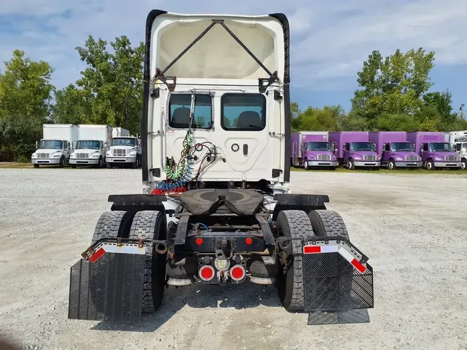 2020 FREIGHTLINER NEW CASCADIA 116