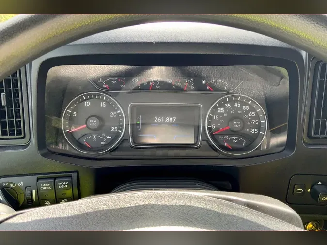 2022 INT LT625 6x4
