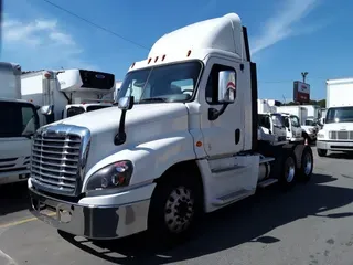 2018 FREIGHTLINER/MERCEDES CASCADIA 125