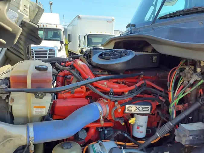 2019 FREIGHTLINER/MERCEDES CASCADIA 125