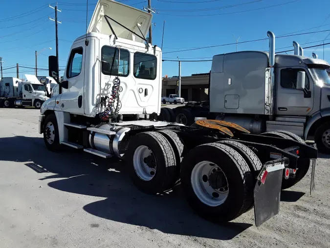 2019 FREIGHTLINER/MERCEDES CASCADIA 125