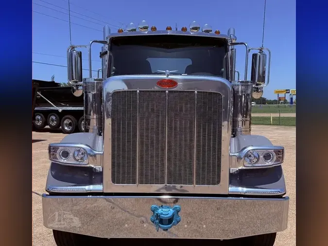 2026 PETERBILT 589