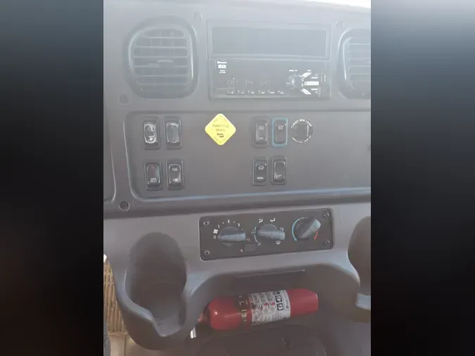 2019 FREIGHTLINER/MERCEDES M2 106