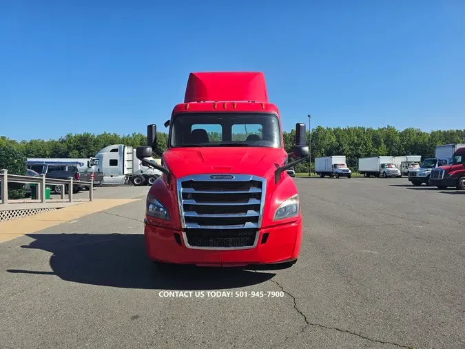 2019 FREIGHTLINER NEW CASCADIA 116