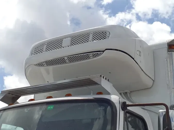 2018 FREIGHTLINER/MERCEDES M2 106