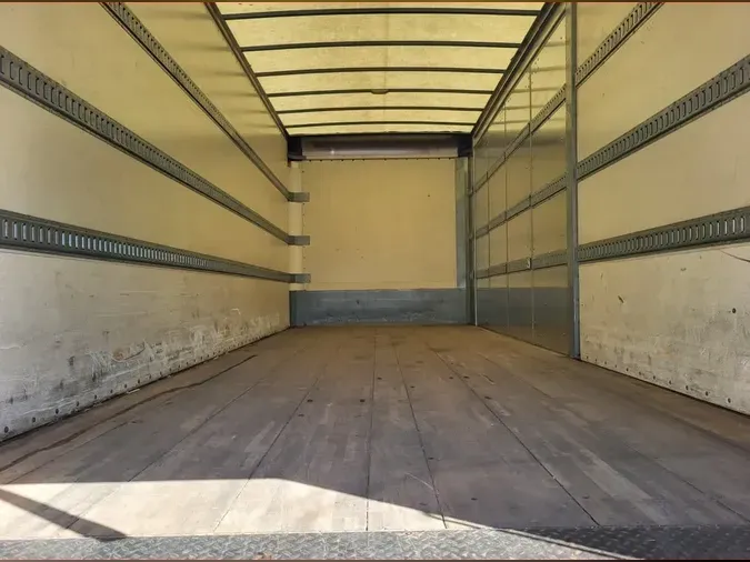 2018 FREIGHTLINER/MERCEDES M2 106