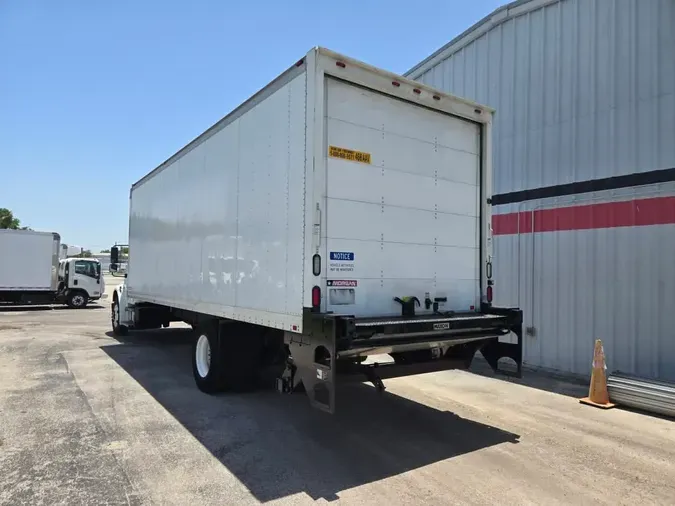 2015 FREIGHTLINER M2 106