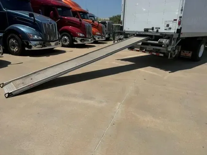 2024 Kenworth T280