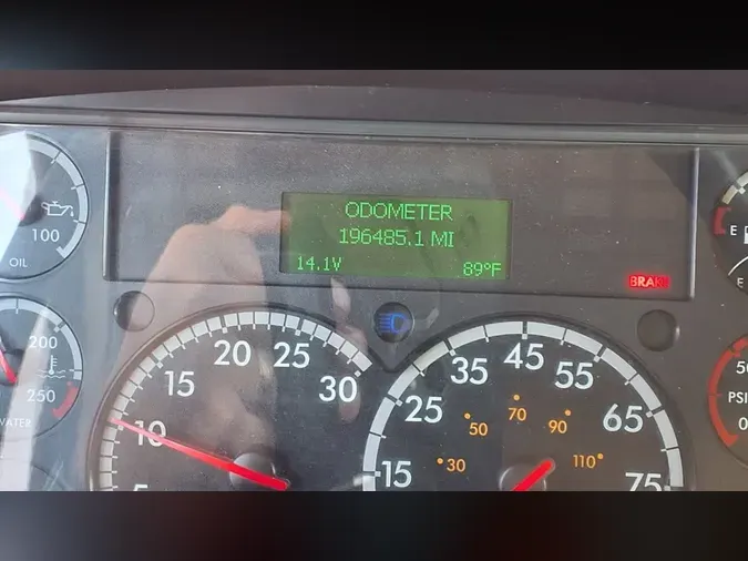 2019 FREIGHTLINER/MERCEDES M2 106