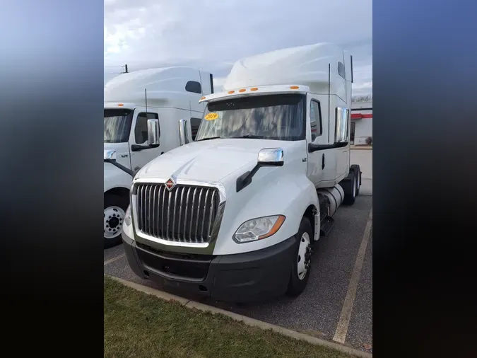 2019 NAVISTAR INTERNATIONAL LT625 SLPR CAB