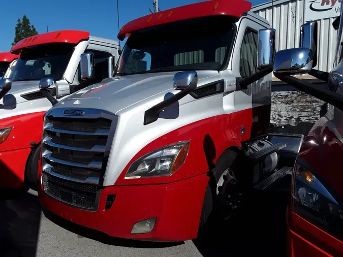 2020 FREIGHTLINER/MERCEDES NEW CASCADIA 116