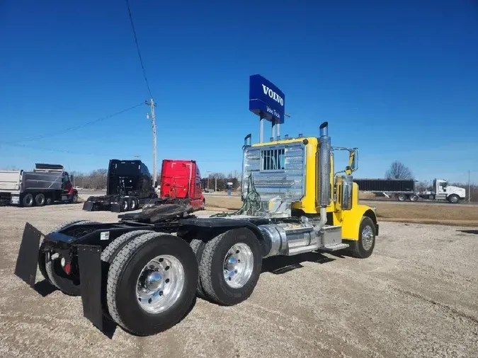 2009 PETERBILT 388