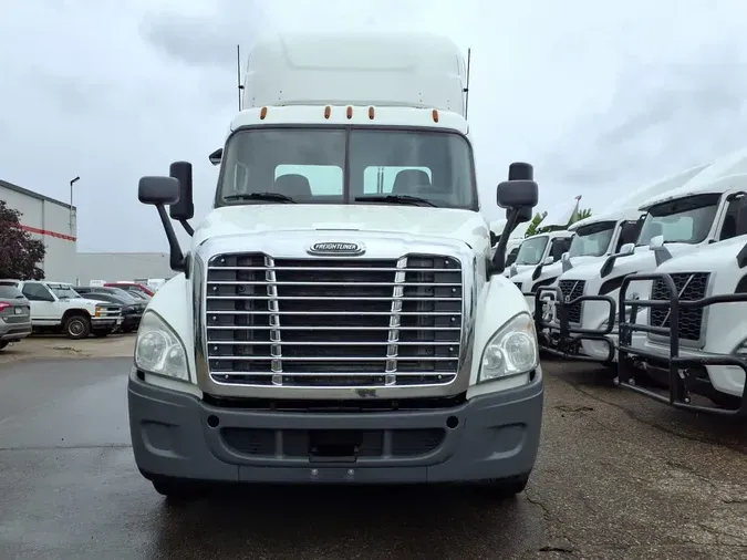 2018 FREIGHTLINER CASCADIA 125