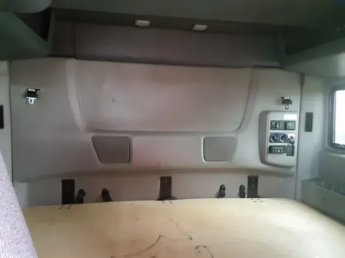 2020 NAVISTAR INTERNATIONAL LT625 SLPR CAB
