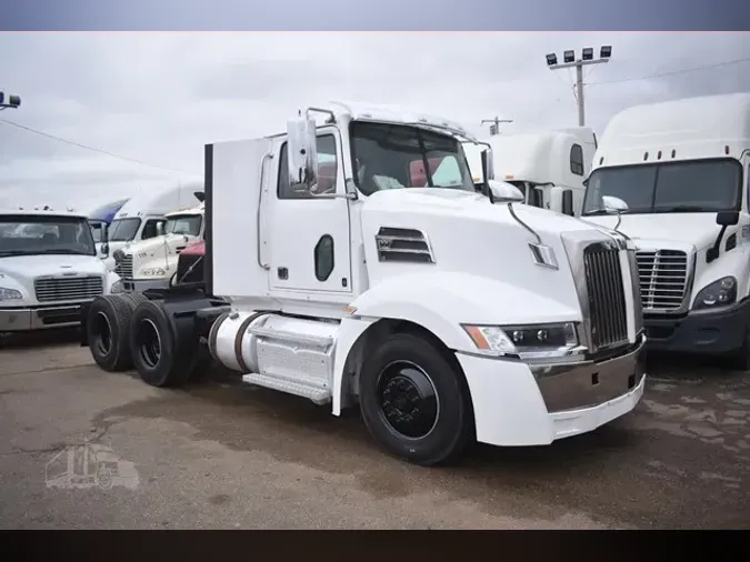 2017 WESTERN STAR 5700XE