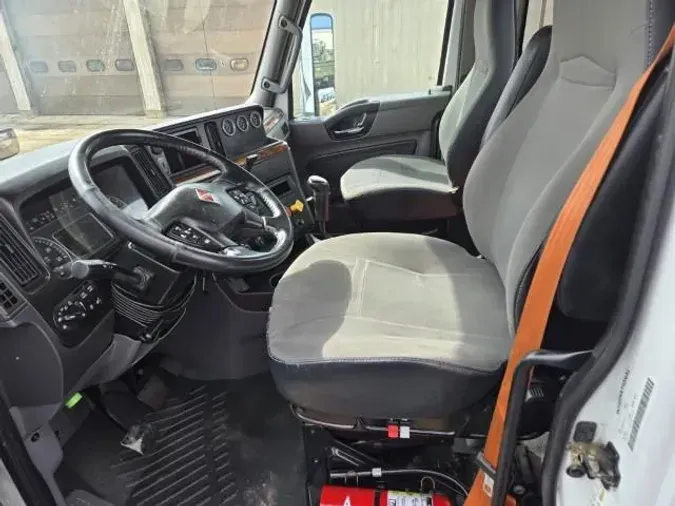 2019 International LT625