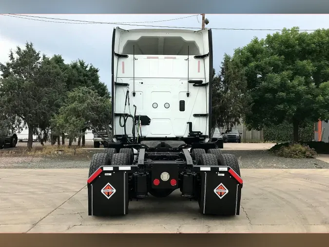 2022 INT LT625 6x4