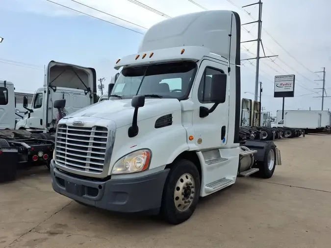 2019 FREIGHTLINER/MERCEDES CASCADIA 11351d534cc4b13b78f6644f201733931e2