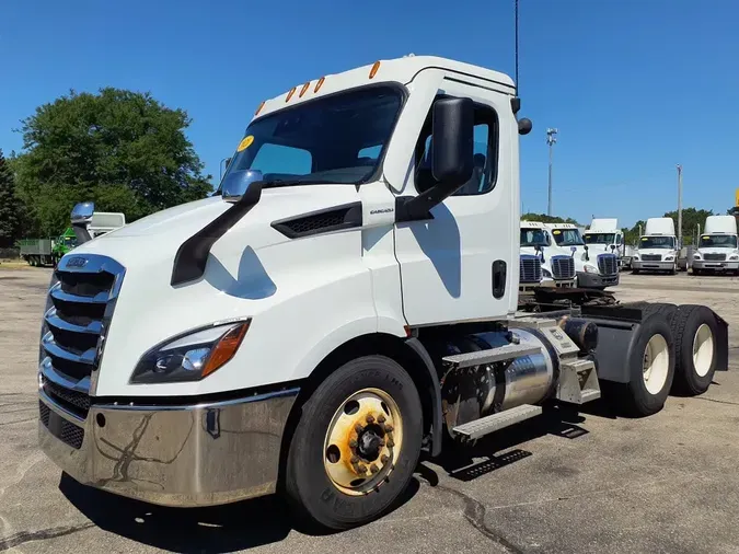 2021 FREIGHTLINER/MERCEDES CASCADIA PX11664ST51d5d5eaff04b98d77abf874f9783884