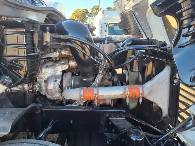 2020 FREIGHTLINER/MERCEDES CASCADIA 125