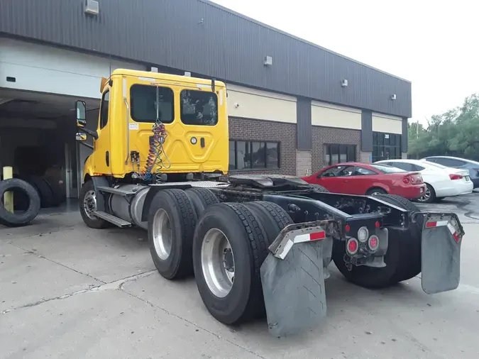 2020 FREIGHTLINER/MERCEDES NEW CASCADIA 11651df7809edade6ea405631553efdd164