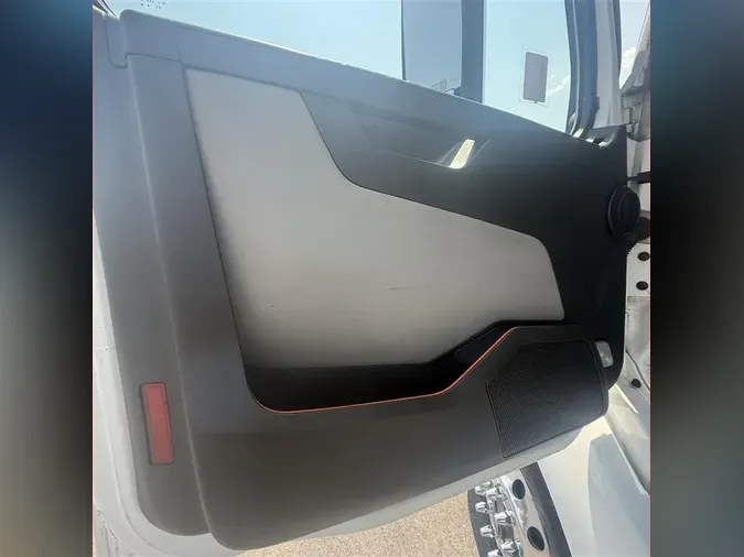 2021 VOLVO VNR74051e012142ebd3b9e519813ece2fa54fe